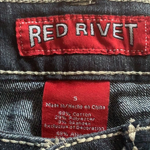 Red Rivet jeans - Picture 5 of 10
